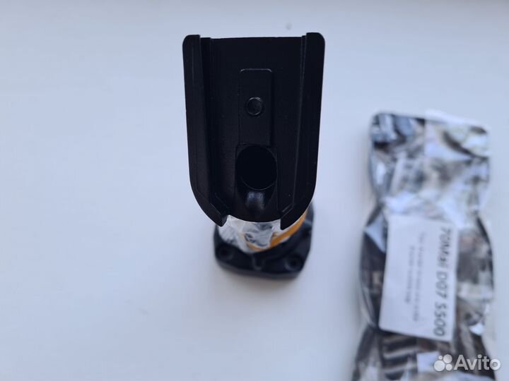 Крепление для салонного зеркала