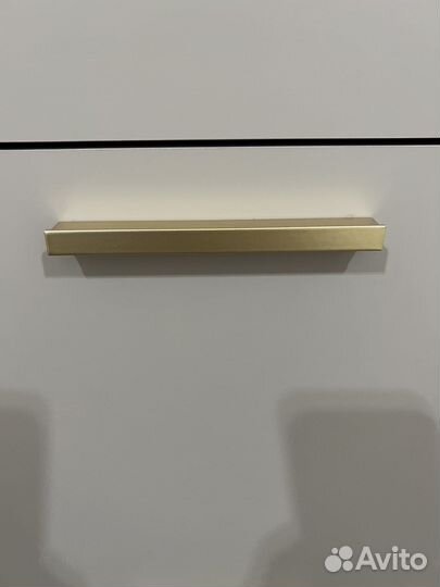 Мебельная ручка