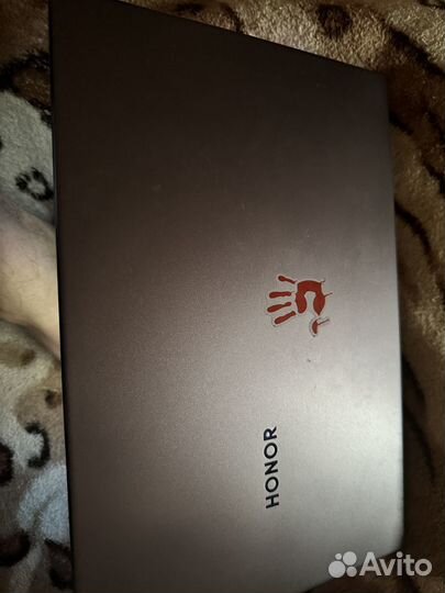 Honor MagicBook 14, intel i5 2.4ггц, Iris XE