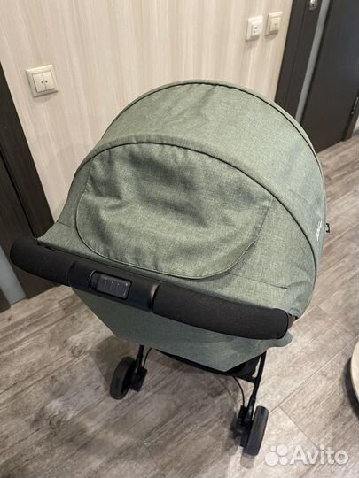 Прогулочная коляска jole pact