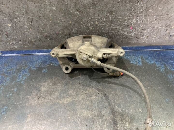 Суппорт передний правый Audi A3 8V