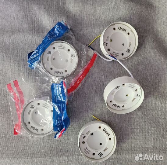 Светильник точечный накладной