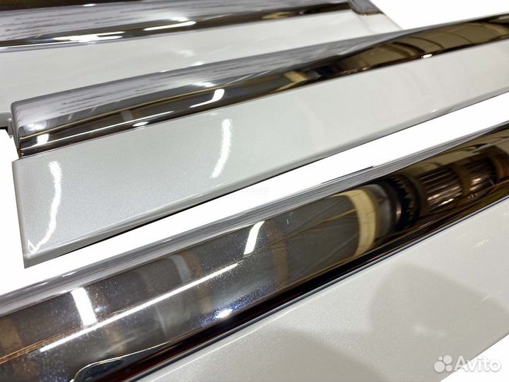 Молдинги дверей Lexus LX 570 K0556