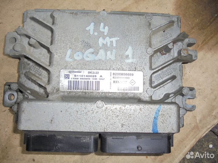 Блок управления двс Renault Logan 1