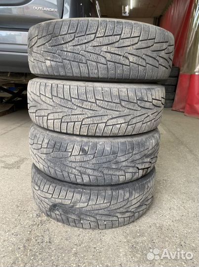 Kumho I'Zen Ice Power KW21 215/70 R16