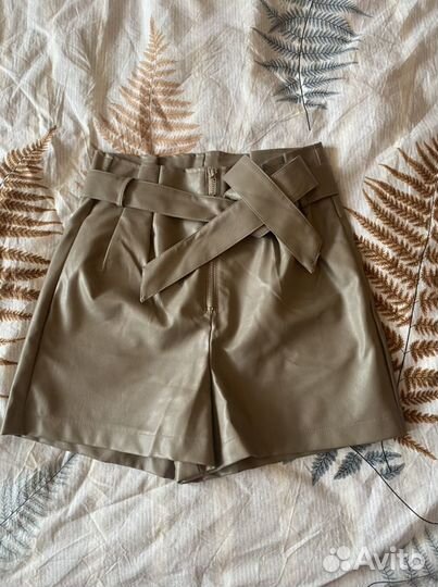 Шорты кожаные