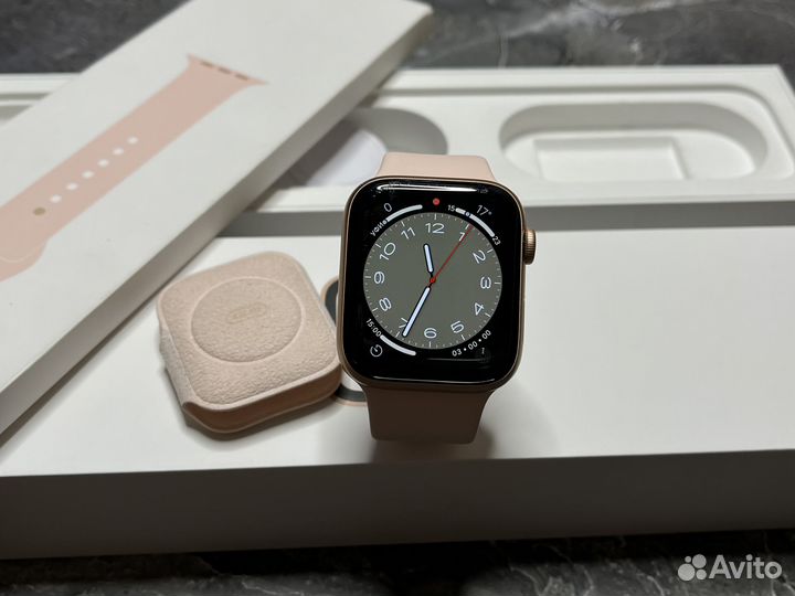 Часы Apple Watch 4 44 mm 95 акб