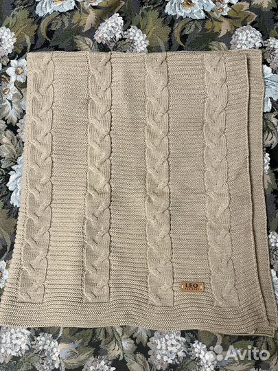 Вязанный комплект на выписку для новорожденного