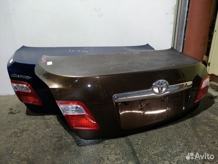 Крышка багажника Toyota Camry 40