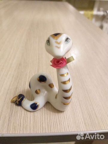 Змейка фарфор