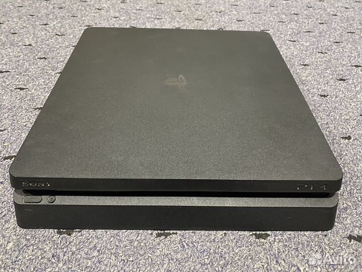 Sony PlayStation 4 slim