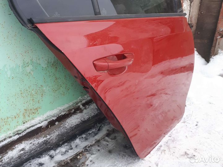 Задняя правая дверь фольксваген гольф 6