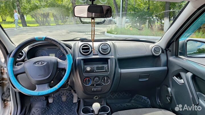 LADA Granta 1.6 МТ, 2015, 111 000 км