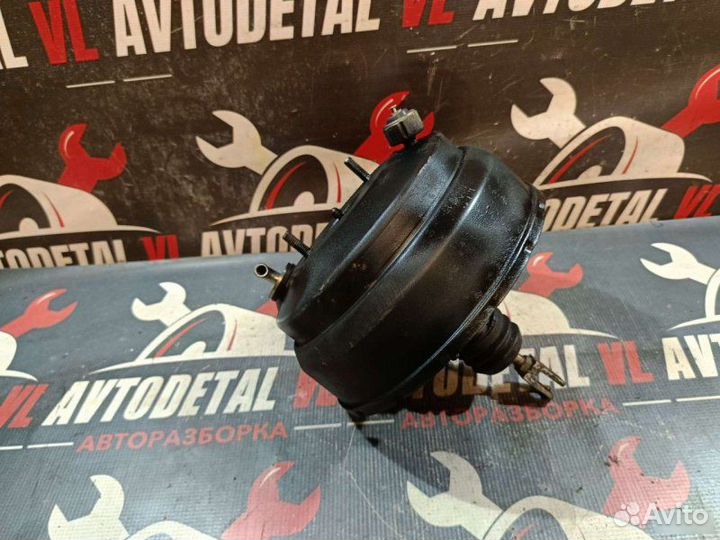 Вакуумный усилитель тормозов Mitsubishi Delica 3