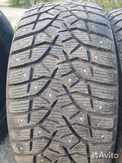 Bridgestone Blizzak Spike-02 SUV 275/40 R20
