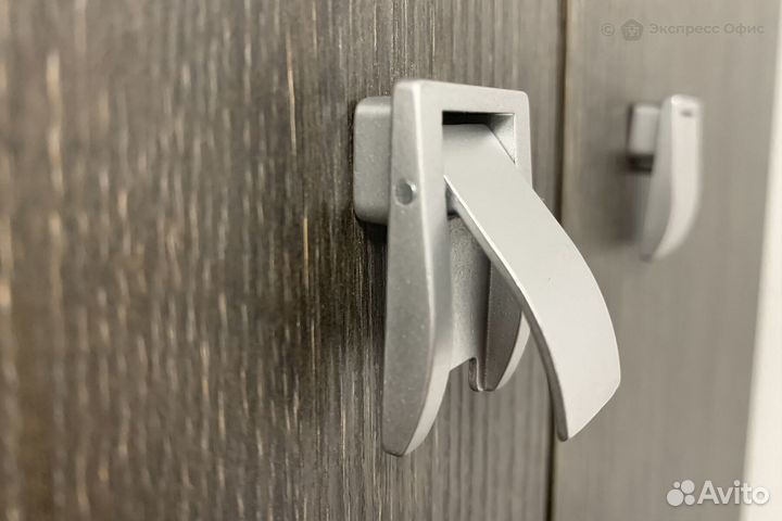 Шкаф для документов со стеклом Vasanta V-664