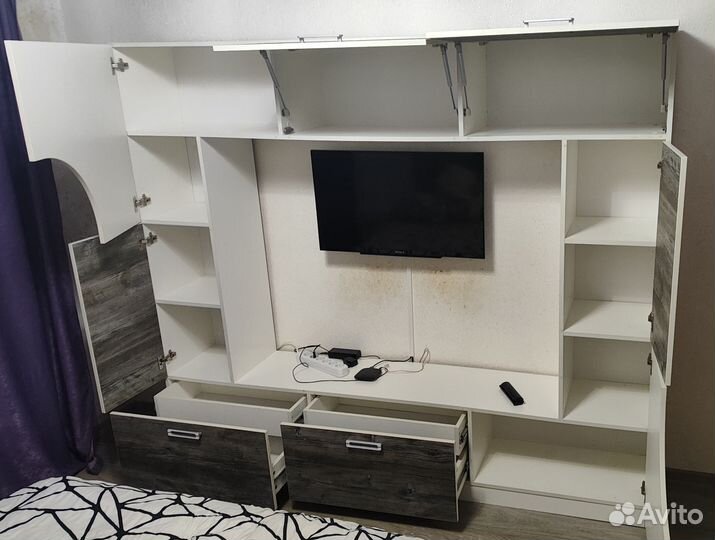 Стенка в гостиную, спальню