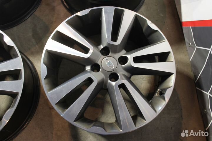 Оригинальные литые диски Vesta Cross R17