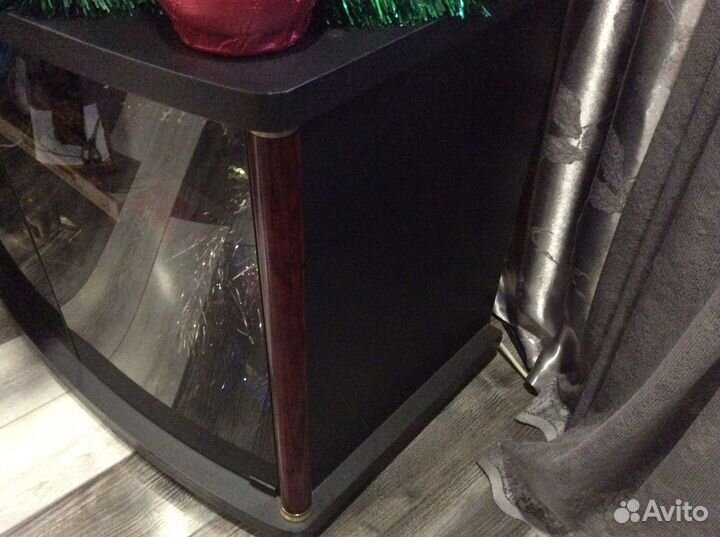 Тумба под телевизор