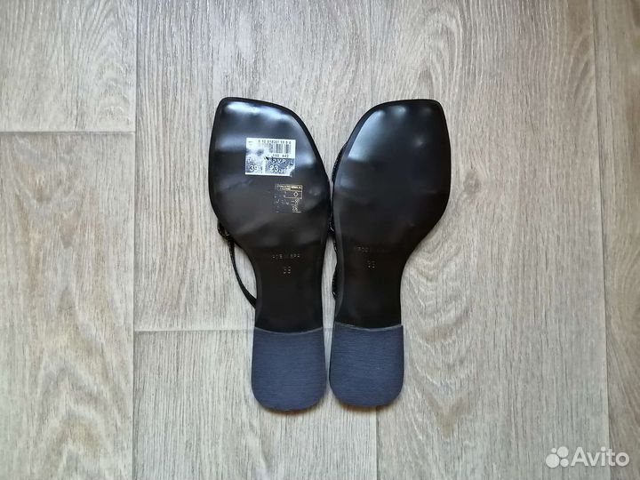 Босоножки женские