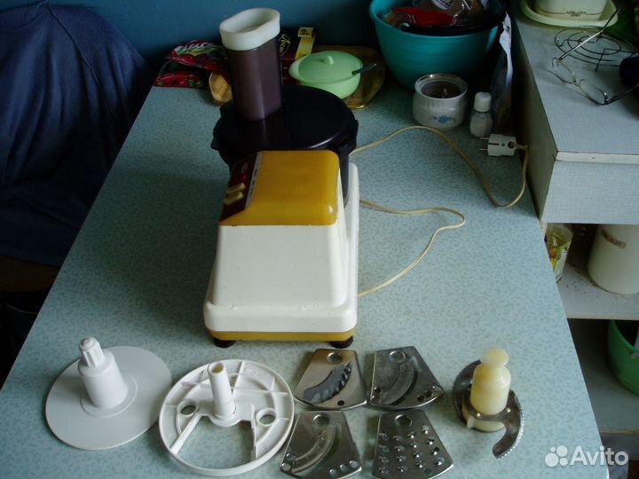 Кухоный комбайн Малахит 1990г.ссср