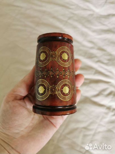 Подставка под кисти или канцтовары из дерева