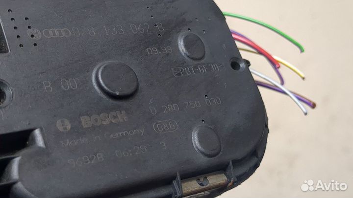 Заслонка дроссельная Volkswagen Passat 5, 2000