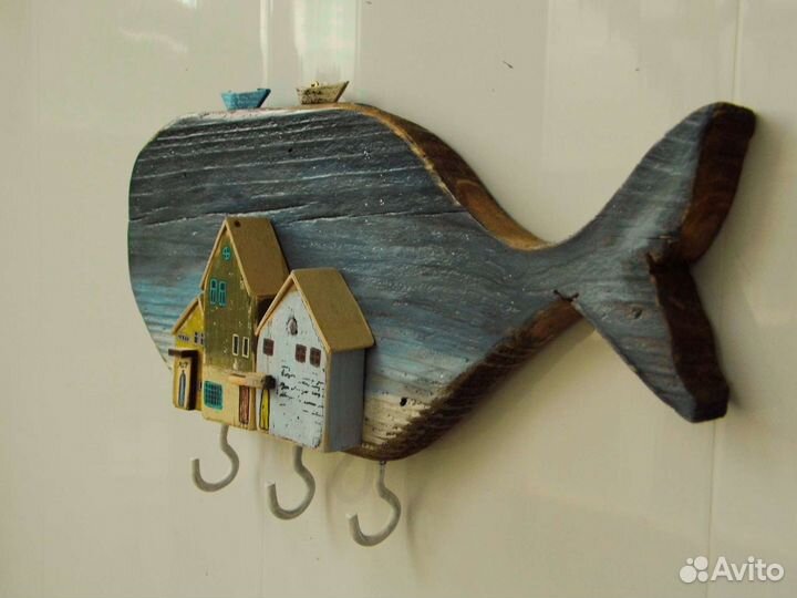 Панно-вешалка деревянное