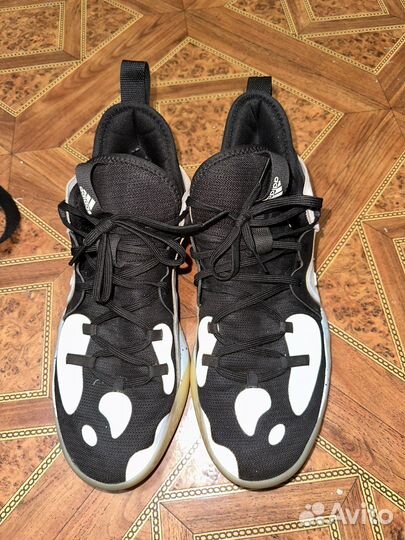 Adidas harden stepback