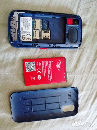 Телефон itel