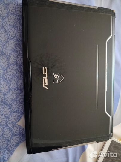 Ноутбук asus