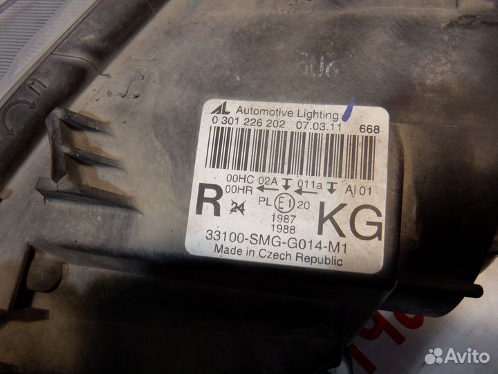 Фара правая Honda Civic 5D L13Z1 1.3 литра