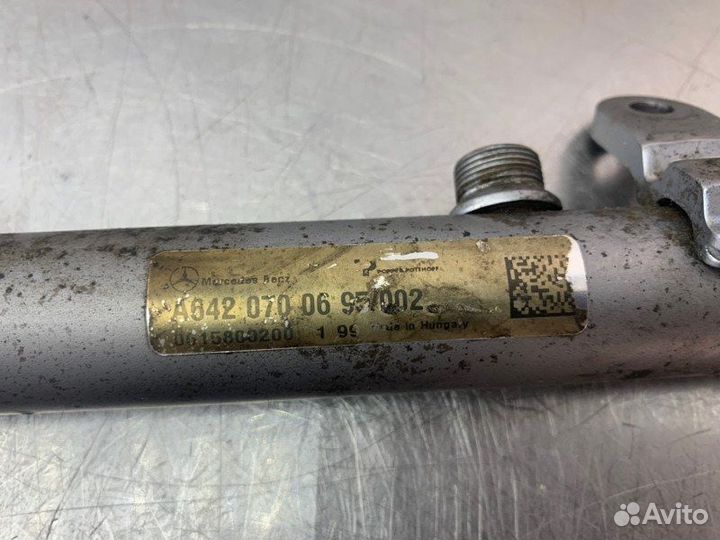 Топливная рампа правая Mercedes E-Class W211 OM642