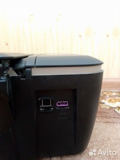 Принтер HP Deskjet Ink Advantage 2520hc