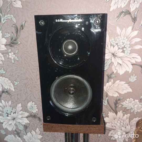 Колонки Wharfedale Obsidian 600 тылы