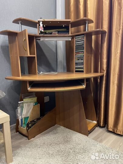 Компьютерный стол