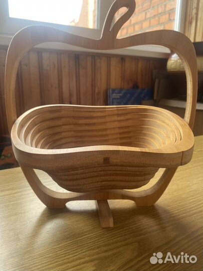 Деревянная корзина для фруктов