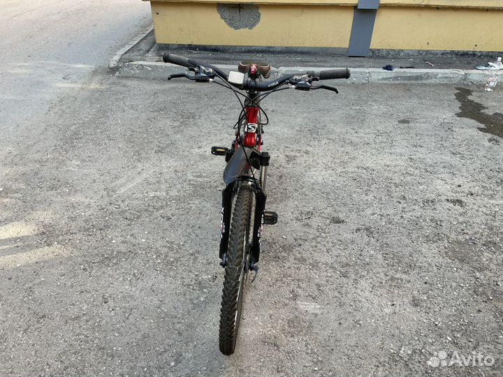 Stels navigator 690