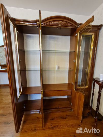 Буфет сервант шкаф витрина