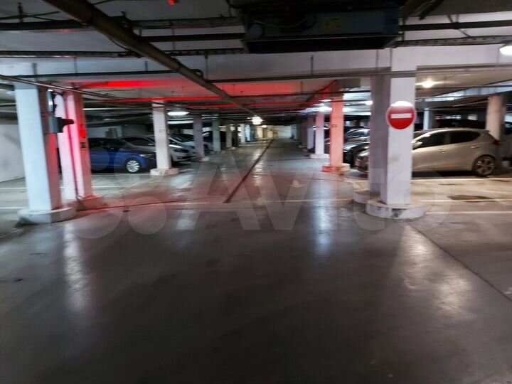 Машиноместо, 20 м²