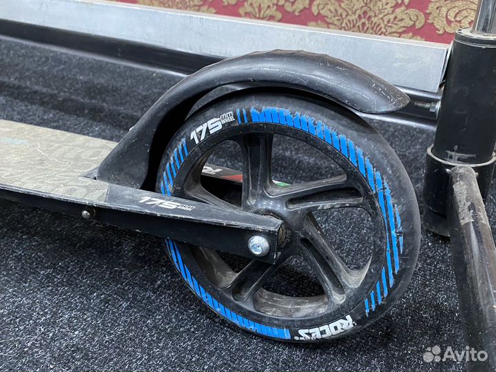 Самокат Roces 175mm