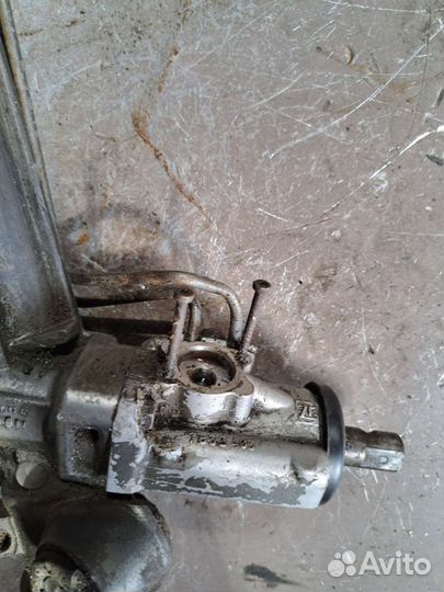 Рулевая рейка на Ягуар s-type