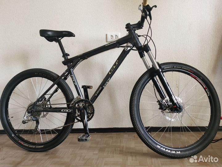 Велосипед GT Avalanche Expert 26