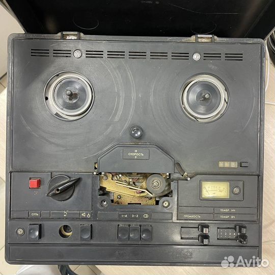 Катушечный магнитофон яуза 209 (Сзр)