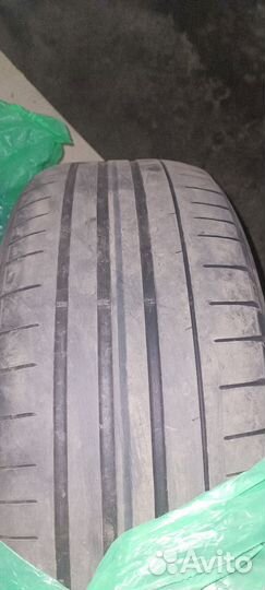 Pirelli P Zero PZ4 235/55 R18 100V