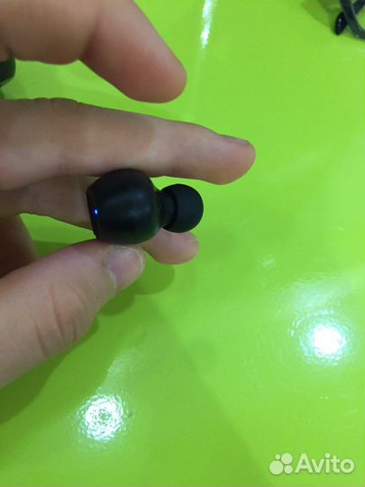 Продаю наушники беспроводные