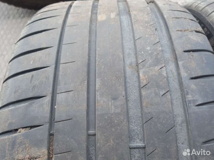 Michelin Pilot Sport 4 255/35 R18
