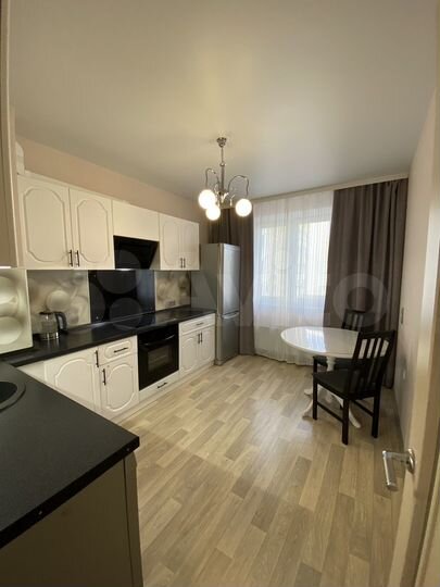 2-к. квартира, 59 м², 5/10 эт.