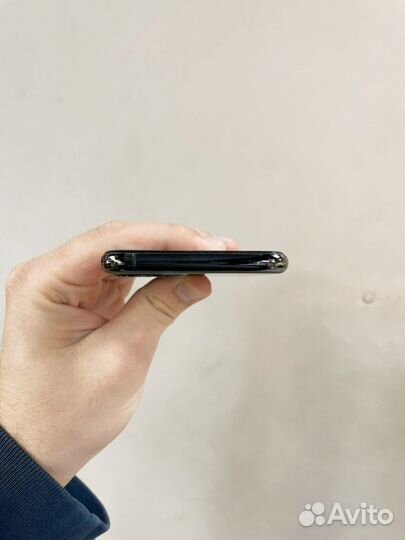 iPhone 11 Pro, 64 ГБ