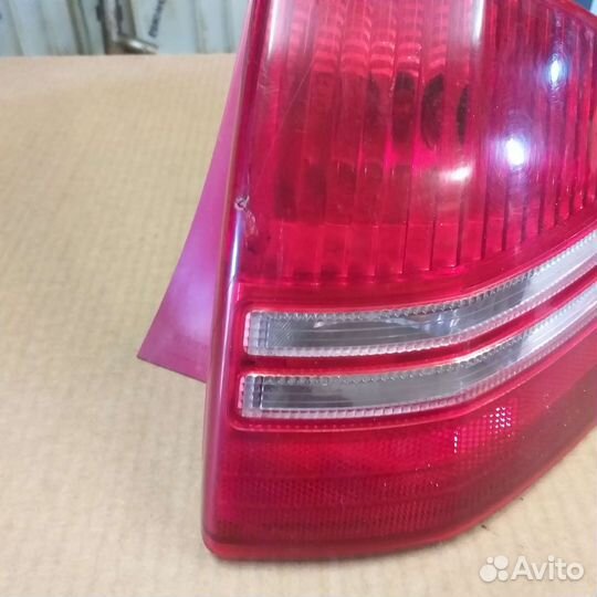 Фонарь задний правый citroen c4